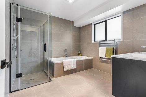 Photo of property in 15 Elliot Street, Howick, Auckland, 2014