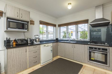 Photo of property in 65 Wellington Street, Howick, Auckland, 2014