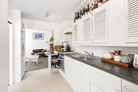 Photo of property in 10 Royal Street, Berhampore, Wellington, 6023