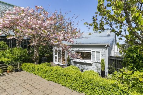 Photo of property in 72 Hataitai Road, Hataitai, Wellington, 6021