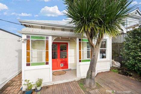 Photo of property in 15 Chilka Street, Berhampore, Wellington, 6023