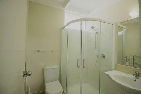 Photo of property in 2/127 Seabrook Avenue, New Lynn, Auckland, 0600