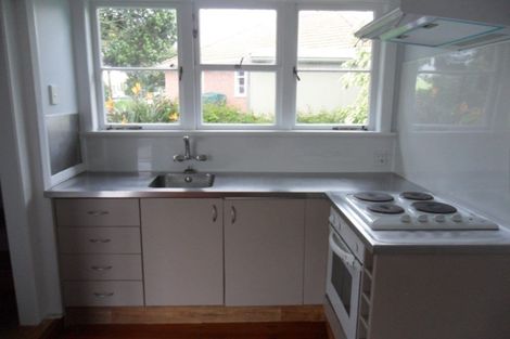 Photo of property in 1 Reid Road, New Lynn, Auckland, 0600