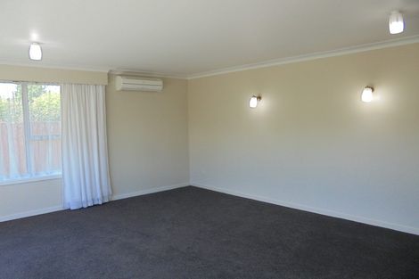 Photo of property in 2/31 Guinness Crescent, Ilam, Christchurch, 8041