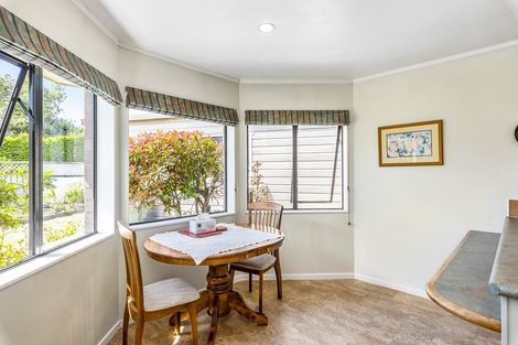 Photo of property in 2 Realm Drive, Paraparaumu, 5032