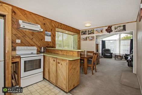 Photo of property in 16 Ranfurly Place, Te Kamo, Whangarei, 0112