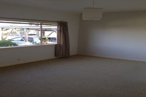 Photo of property in 140 The Ridgeway, Mornington, Wellington, 6021