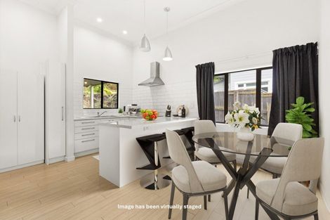 Photo of property in 101 Shakespeare Road, Bluff Hill, Napier, 4110