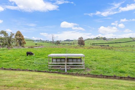 Photo of property in 52 Medhurst Road North, Bombay, 2675