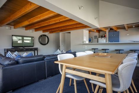 Photo of property in 108 Hallenstein Street, Queenstown, 9300