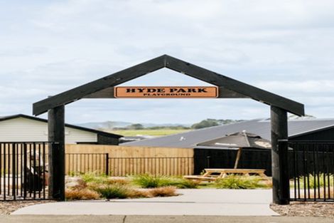 Photo of property in 5 Karaipiture Road, Karaka, 2124