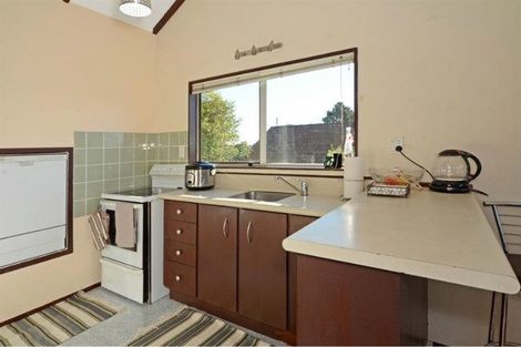 Photo of property in 2/81 Manuka Road, Bayview, Auckland, 0629