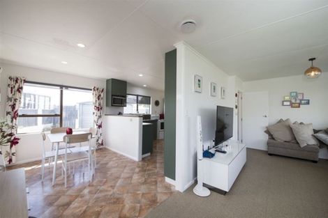 Photo of property in 24 Ranfurly Street, Tamatea, Napier, 4112