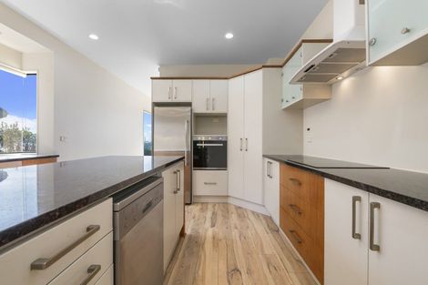 Photo of property in 4a Noel Avenue, Orewa, 0931