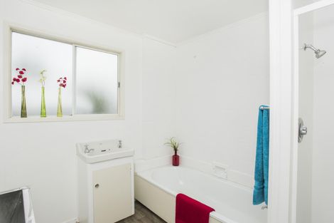 Photo of property in 18 Root Street, Gisborne, 4010