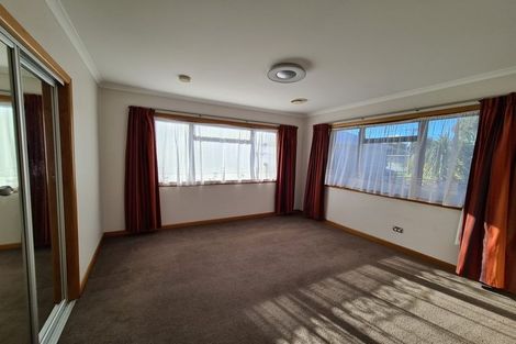 Photo of property in 36 Fitzroy Road, Fitzroy, New Plymouth, 4312