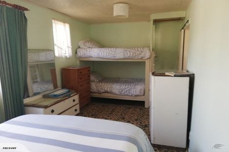 Photo of property in 23 Orere Point Road, Orere Point, Papakura, 2585