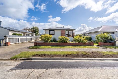 Photo of property in 144 Derwent Crescent, Glengarry, Invercargill, 9810