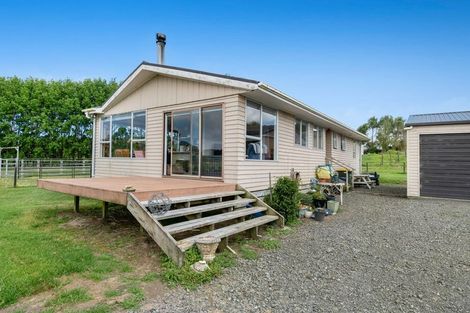 Photo of property in 47 Crosland Road, South Head, Helensville, 0874