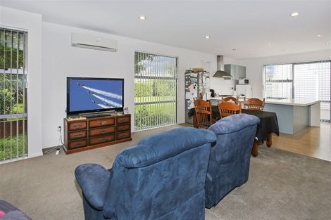 Photo of property in 30 Kauri Drive, Takanini, 2112