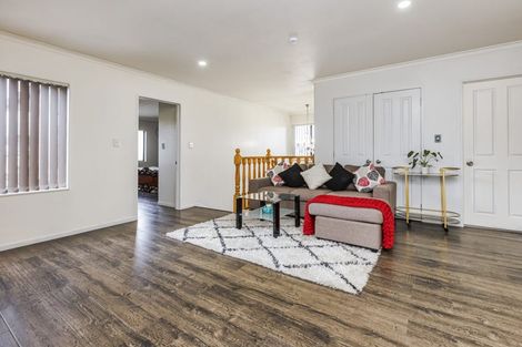 Photo of property in 5 Staten Place, Mangere, Auckland, 2022