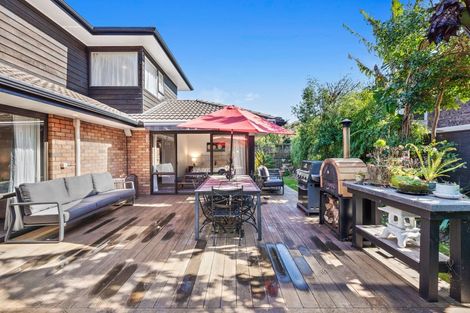 Photo of property in 21b Eastern Beach Road, Eastern Beach, Auckland, 2012