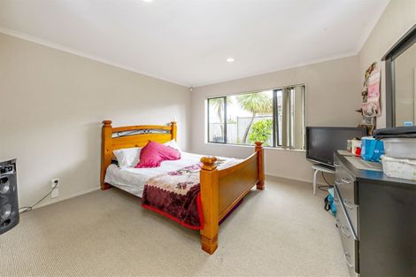 Photo of property in 9 Villino Place, Randwick Park, Auckland, 2105