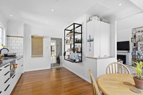 Photo of property in 14 Leveson Street, Strathmore Park, Wellington, 6022