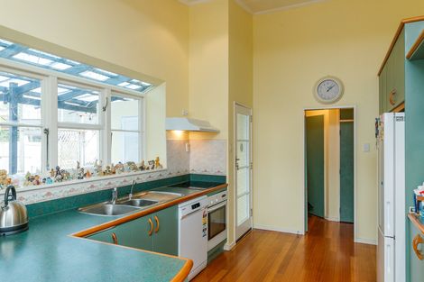 Photo of property in 89 Ruamahanga Crescent, Terrace End, Palmerston North, 4410