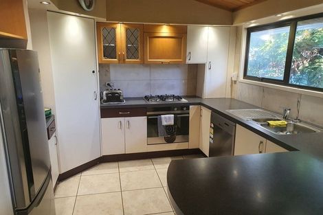 Photo of property in 27 Petrie Street, Pomare, Rotorua, 3015