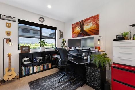 Photo of property in 22 Arran Point Parade, Orewa, 0931