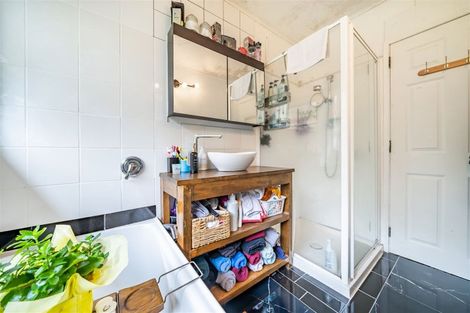 Photo of property in 1/420 Stokes Valley, Stokes Valley, Lower Hutt, 5019