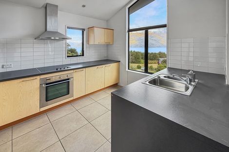 Photo of property in Arno Apartment, 10/8 Mckerrow Place, Sunshine Bay, Queenstown, 9300