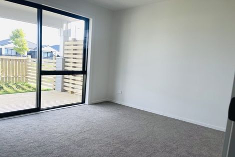 Photo of property in 17 Auranga Drive, Karaka, Papakura, 2113