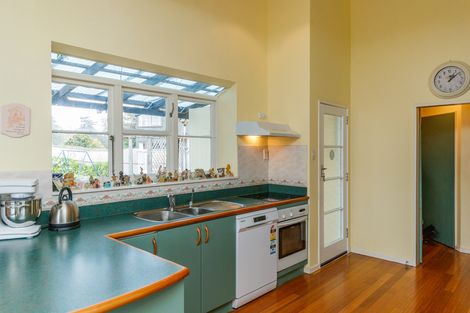 Photo of property in 89 Ruamahanga Crescent, Terrace End, Palmerston North, 4410