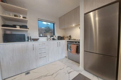 Photo of property in 8/10 Yeovil Road, Te Atatu Peninsula, Auckland, 0610