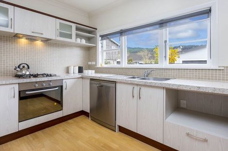 Photo of property in 8a Kiln Street, Silverstream, Upper Hutt, 5019