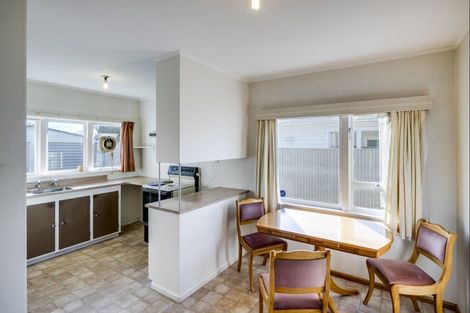 Photo of property in 32 Downing Avenue, Pirimai, Napier, 4112