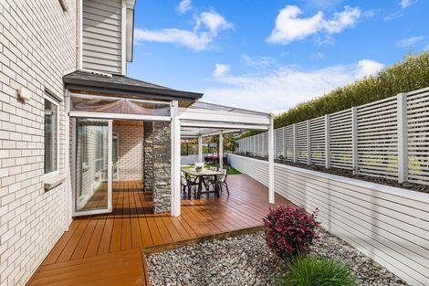 Photo of property in 2 Caldwell Place, Pinehill, Auckland, 0632