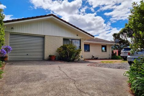 Photo of property in 43 Field Way, Waikanae Beach, Waikanae, 5036