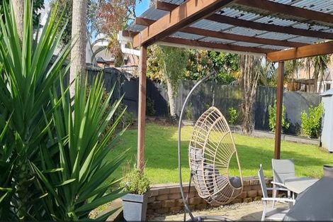 Photo of property in 9 Charles Prevost Drive, The Gardens, Auckland, 2105