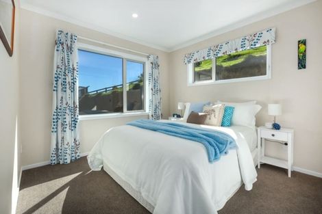 Photo of property in 7 Baxters Rise, Aotea, Porirua, 5024