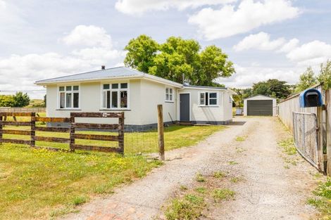 Photo of property in 42 Newman Road, Eketahuna, 4900