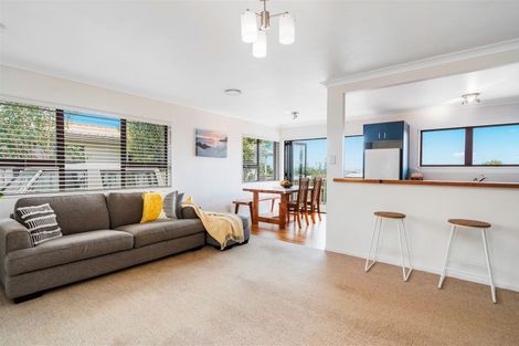 Photo of property in 48 Eureka Place, Parahaki, Whangarei, 0112