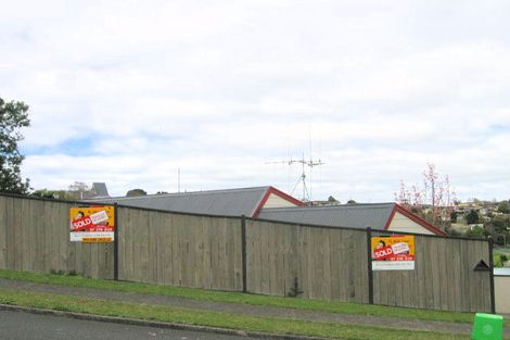Photo of property in 32 Sherwood Street, Bellevue, Tauranga, 3110