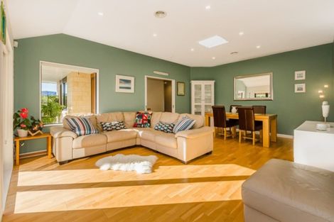 Photo of property in 7 Consort Close, Paraparaumu Beach, Paraparaumu, 5032