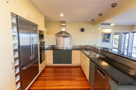 Photo of property in 131 Seatoun Heights Road, Miramar, Wellington, 6022