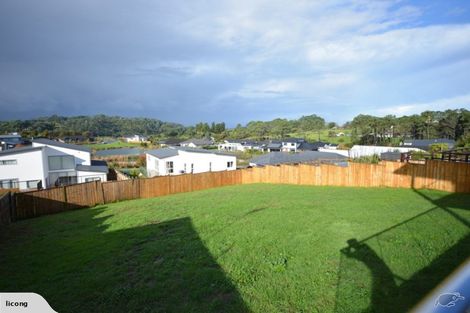 Photo of property in 94 Pohutukawa Parade, Riverhead, 0820
