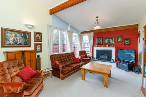 Photo of property in 89 Ruamahanga Crescent, Terrace End, Palmerston North, 4410