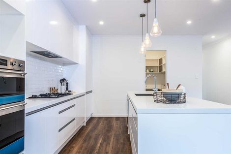 Photo of property in 22 Boocock Crescent, Orewa, 0931